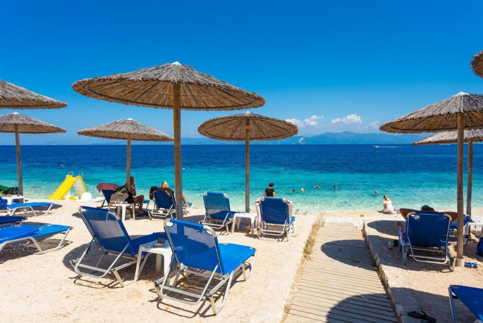 Spiros Jetty House Daire Longós Dış mekan fotoğraf